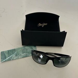 Maui Jim Twin Falls Glossy Black Sunglasses